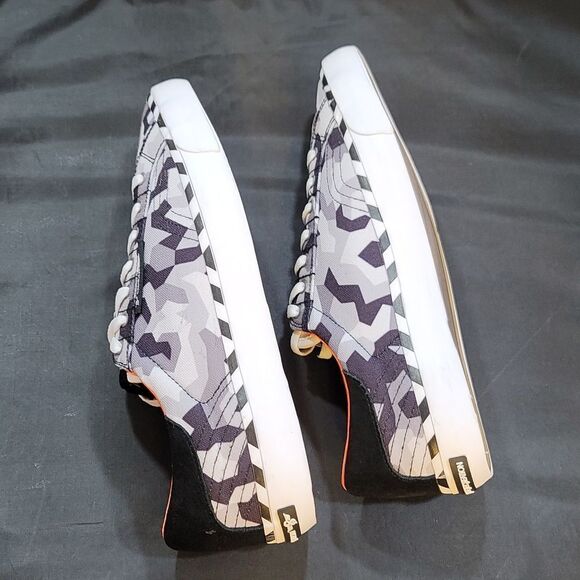 BRAND NEW CREATIVE HELIOS GEOMETRIC CAMOUFLAGE PRINT CANVAS SNEAKER - Picture 11 of 14